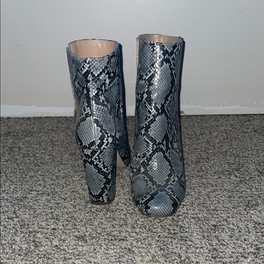 Steve Madden Gray Snake Print Ankle Booties